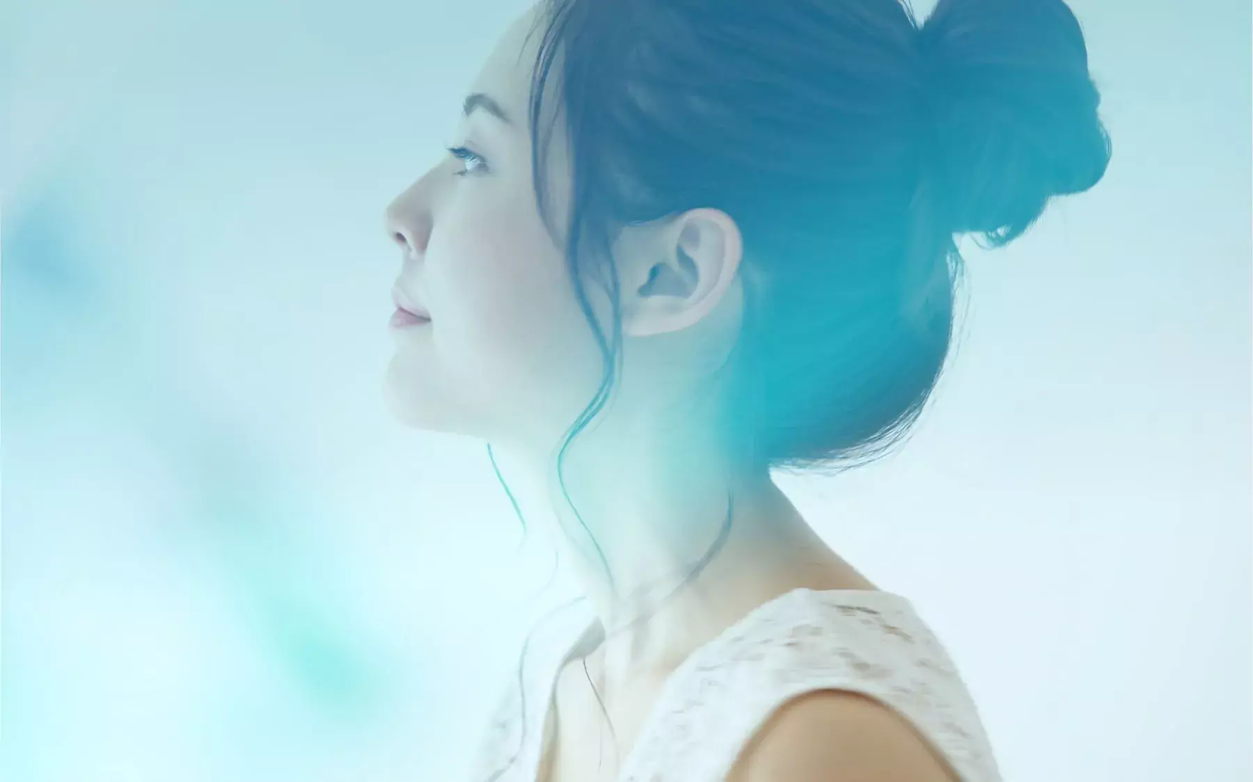 女性